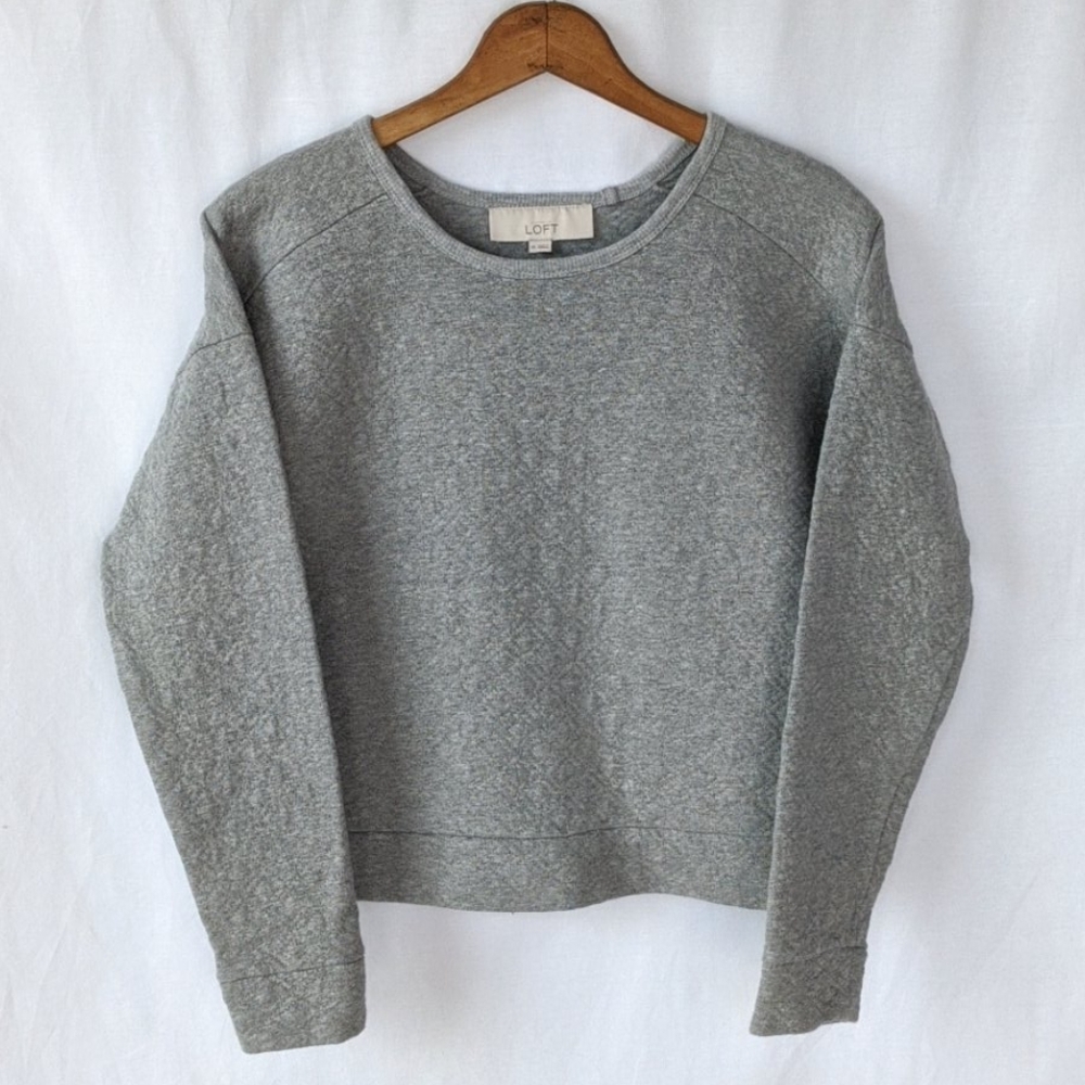 LOFT Gray Quilted Longsleeve top, sz: XS